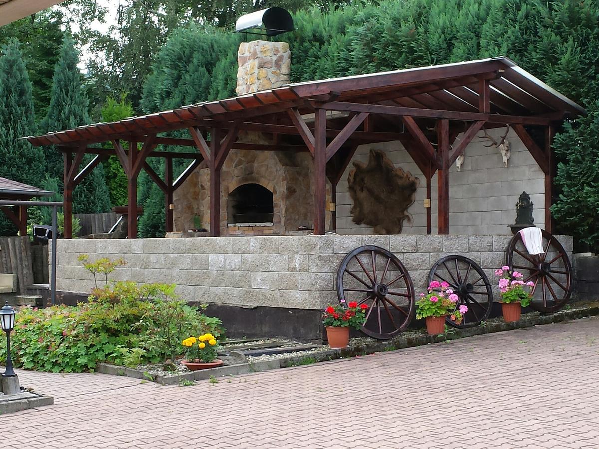 U Myslivce Villa Kamenicky Senov Dış mekan fotoğraf